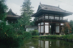 巨海院山門