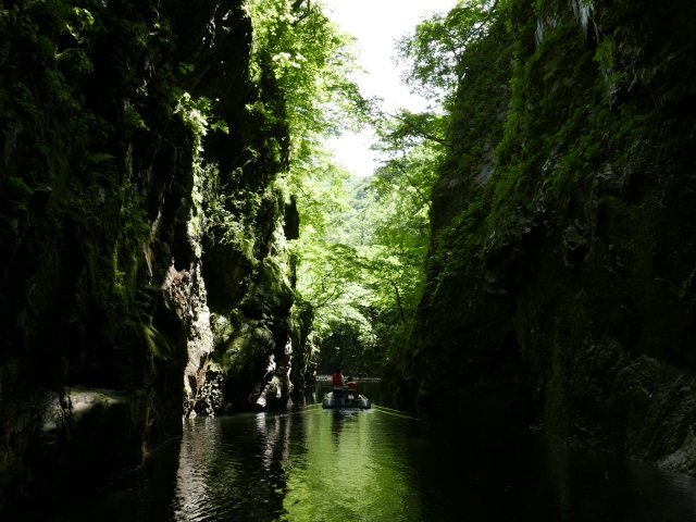 絶景　三淵渓谷通り抜け参拝